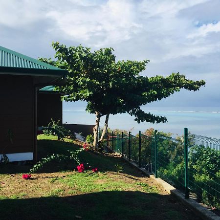 Fare Anuanua Bed & Breakfast Haapiti ภายนอก รูปภาพ