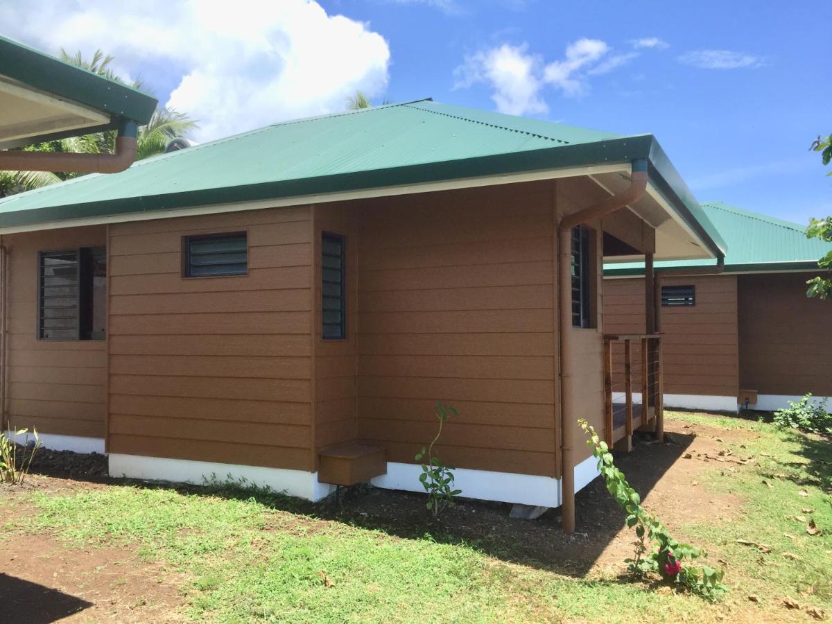 Fare Anuanua Bed & Breakfast Haapiti ภายนอก รูปภาพ